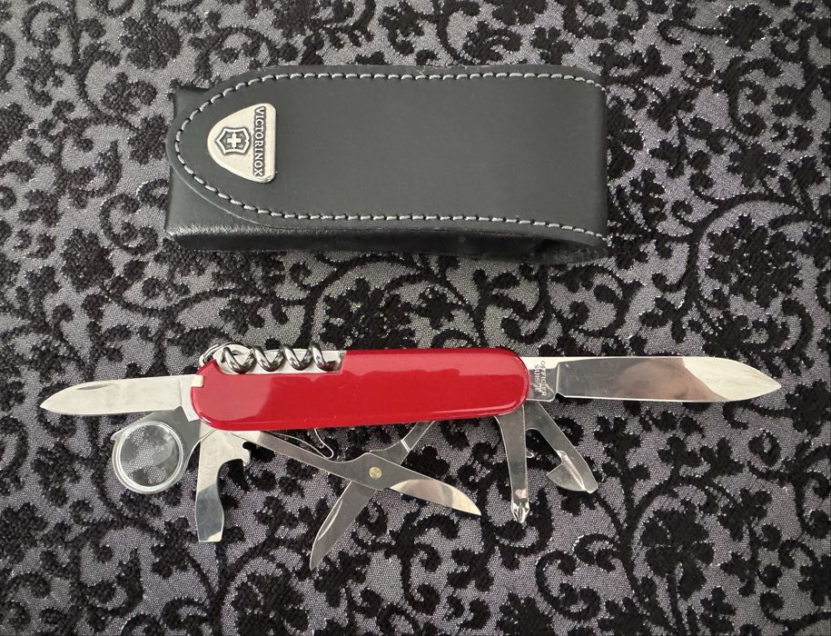 Нож Victorinoх и Колекционерски нож за цигари Donatus Solingen