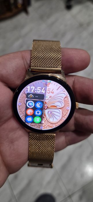 Нов смарт часовник