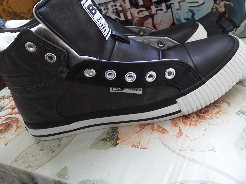 Tenisi -BK British Knights si Adidas Replay