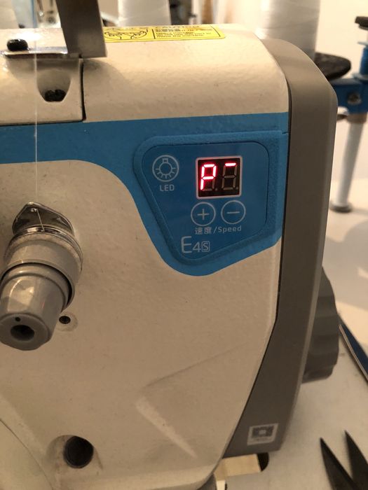 Шестиниточный оверлог.