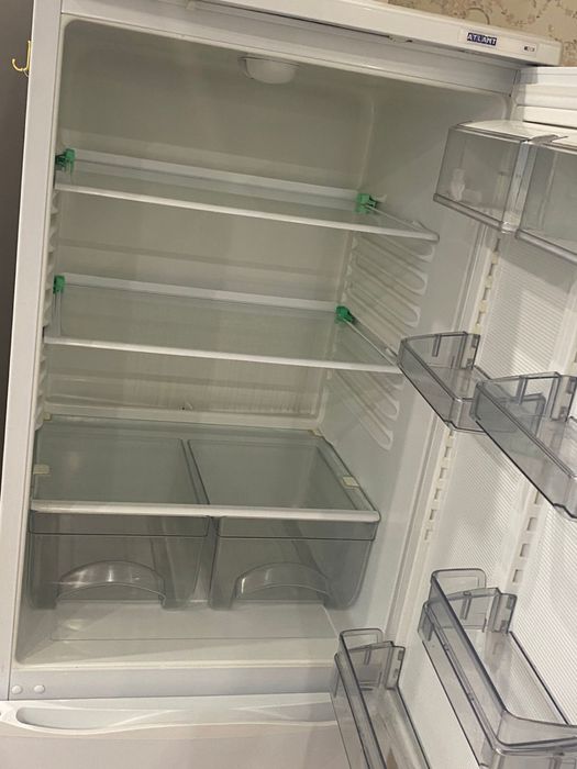 Холодильник в отличном сомтоянии