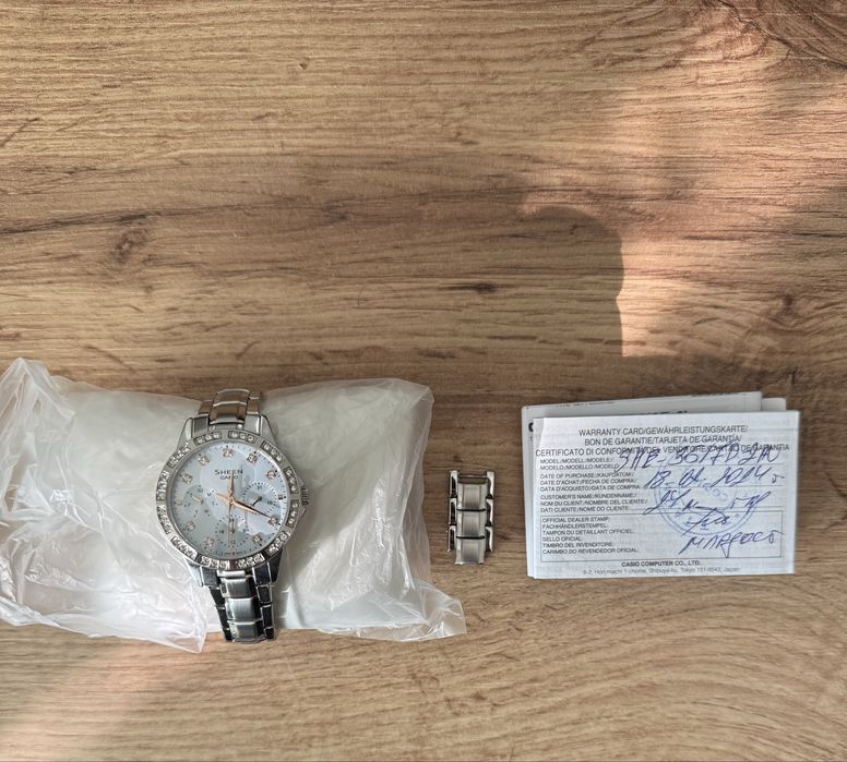 Часовник Casio Sheen