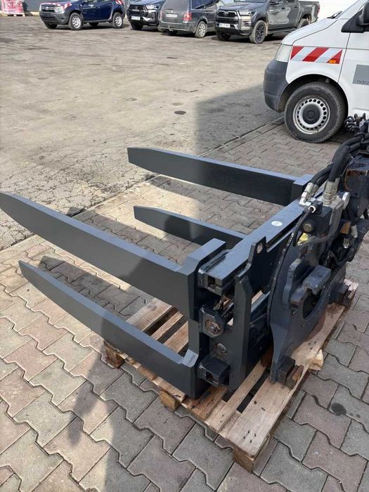 Atașament stivuitor KAUP Bale Clamp cu furci duble + rotator