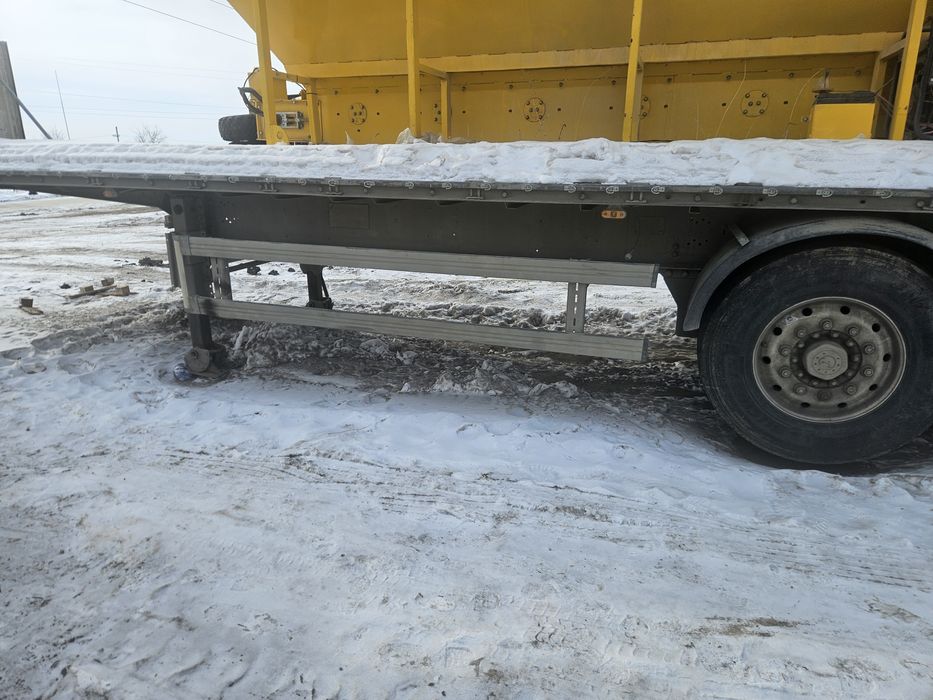 Продам  полуприцеп площадку