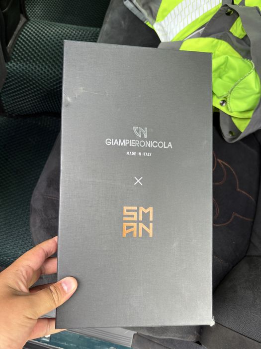 продам кроссовки sman