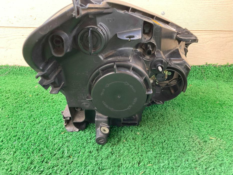 Nissan Qashqai J10 FaceLift - Ляв и Десен Фар - Фабрични