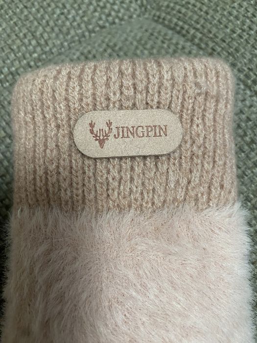 Теплые, мягкие варежки