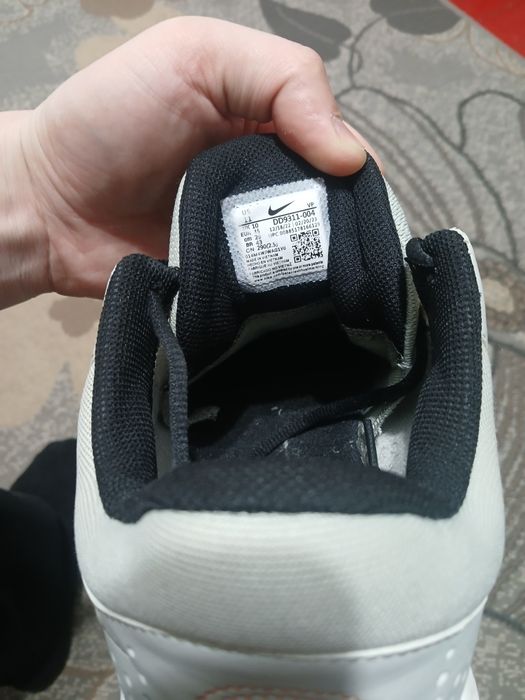 Волейбольный кроссовка