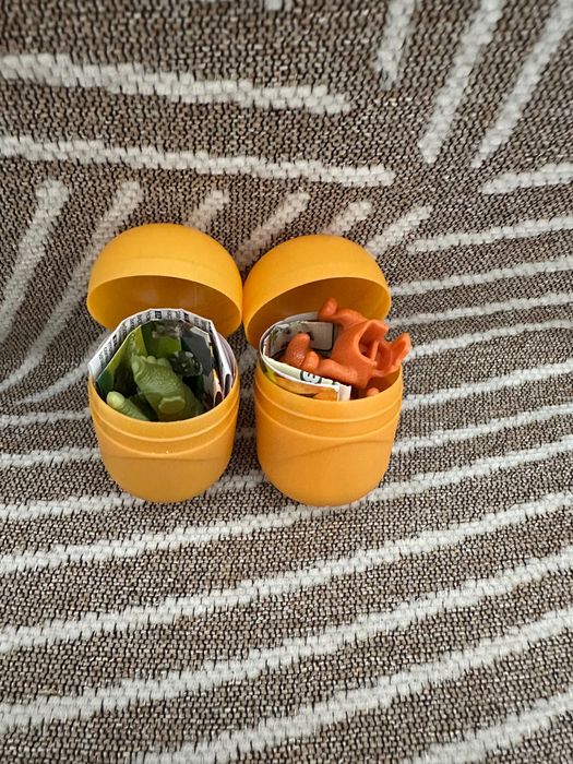 Киндер динозавры