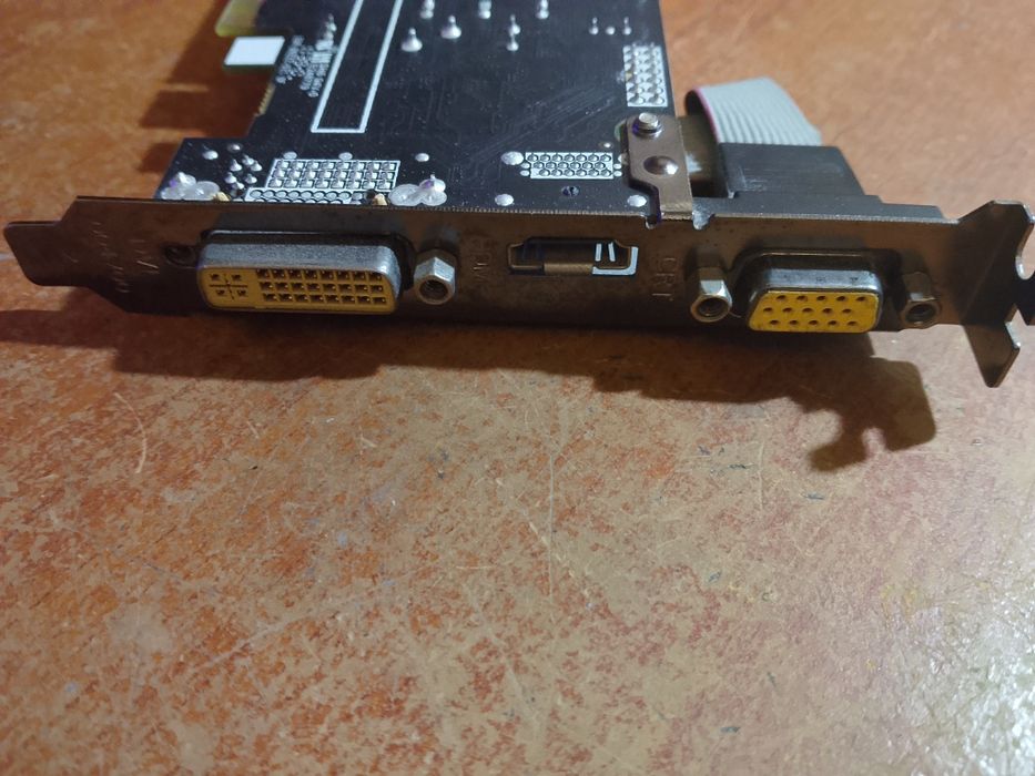 Продам gt 530 на 2 гига