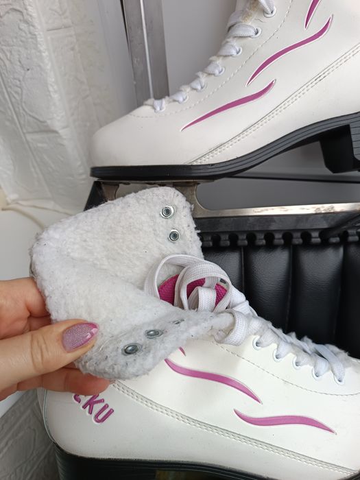 Продам коньки 30000