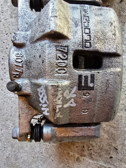 Set Etriere față Nissan X-trail t32