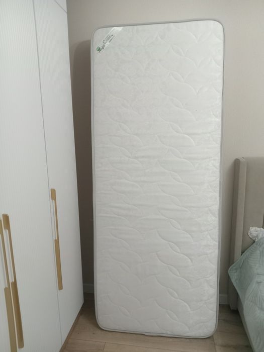Продам матрас новый, размер 2*80,,
