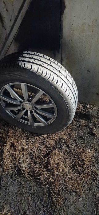 Продам диски с шинами