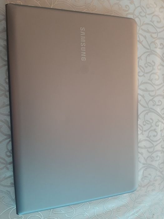 notebok Samsung i3  ddr2  8gb i