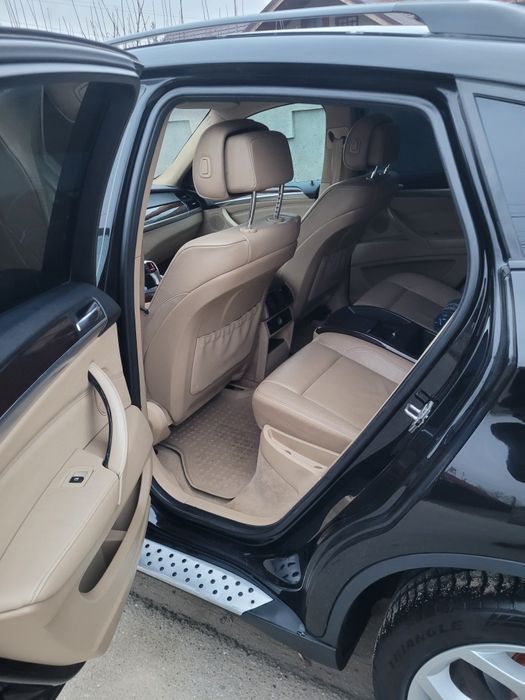 Vând Bmw x6 ...variante cu 8+1