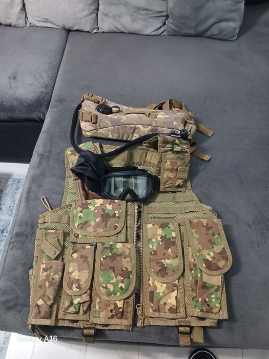 Vesta tactica  cu tot ce este in ananut