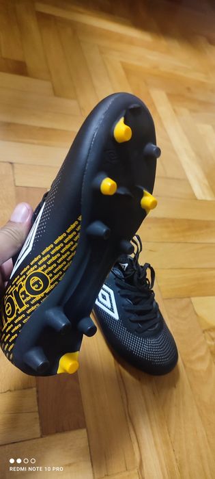 Детски маратонки Umbro нови 33,5