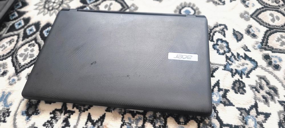 Acer kompyuter 2gb/500gb hard