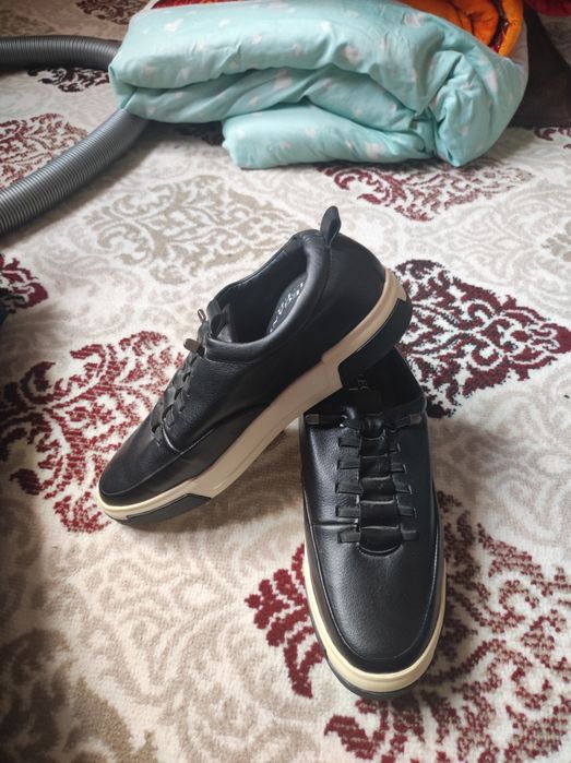 Обувь мужская и женская