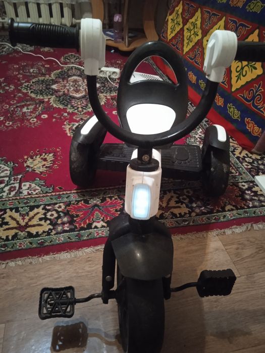 Продам велосипед трёхколёсный