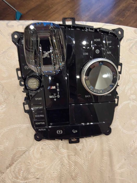 Bmw x6 G06 скоростен лост и цяла конзола