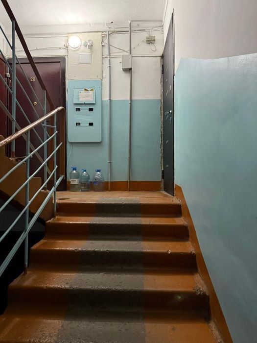 Продам 2х р-н магазин Жанар