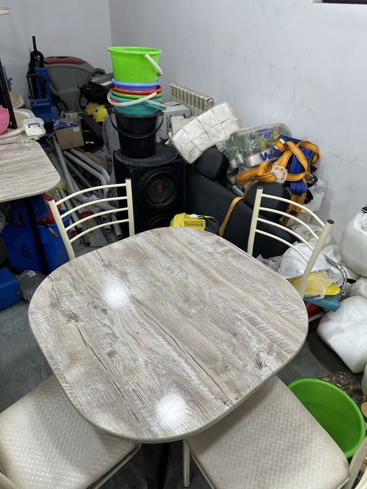 Стол, стулья комплект 1х4