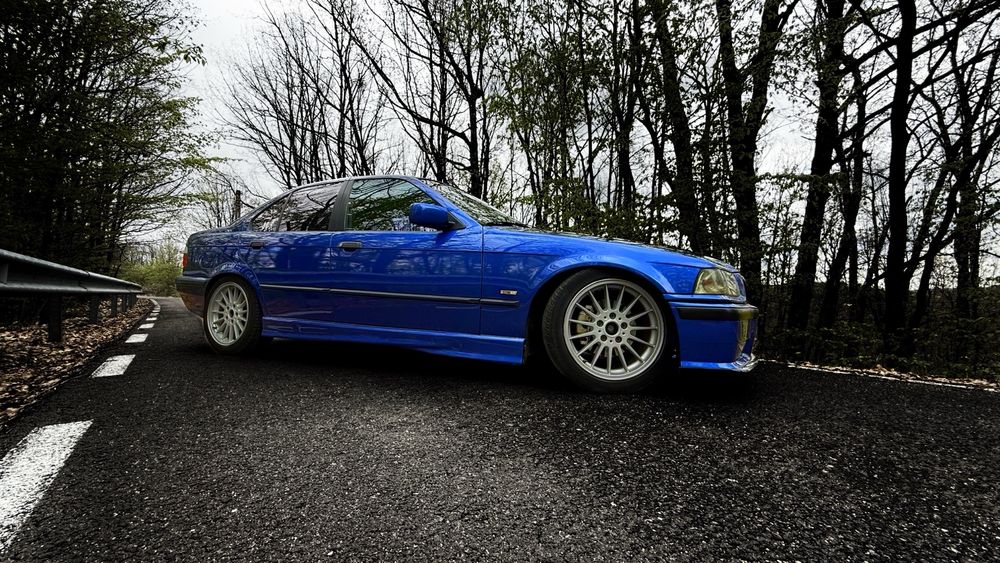 Bmw Seria 3 E36 323I