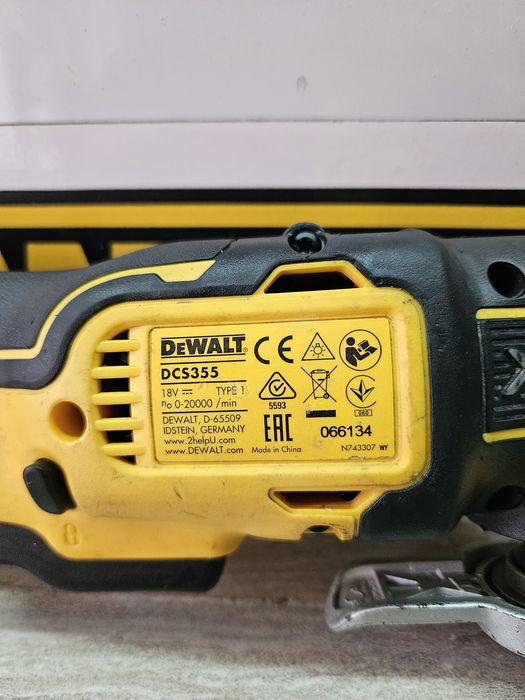 Dewalt Мултифункционален Инструмент DCS355 18V.