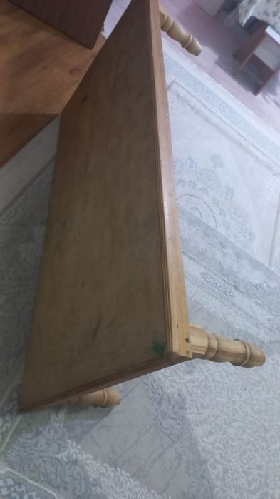 Стол низкий бу хороший