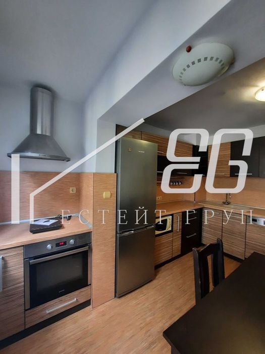 Дава се под наем Четиристаен апартамент в Варна, Младост 1 - 90 кв.м за 648.21 € - Снимка #1