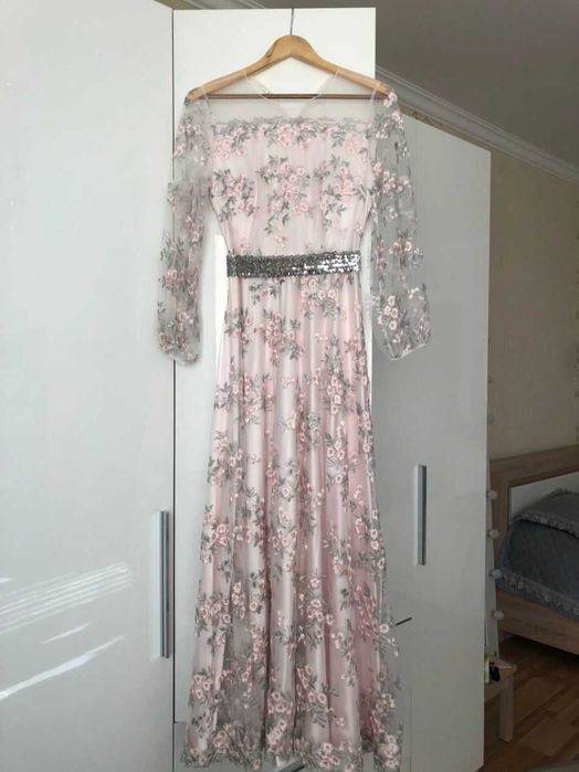 платье нарядное вечернее