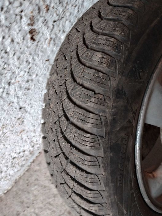 Алуминиеви джанти и зимни гуми 5x114,3 r15