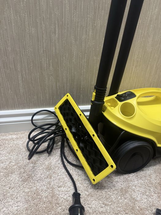 Aparat de curatat cu abur Karcher SC3