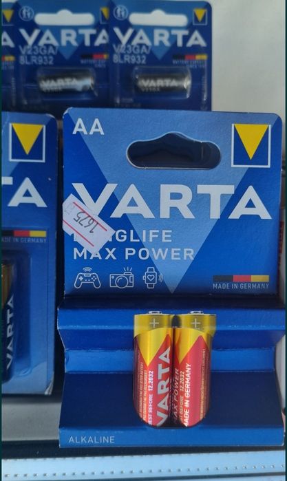 Батарейки Varta разные