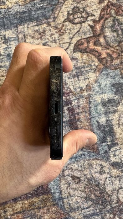 Iphone 13, 256 gb, в идеальном состояний