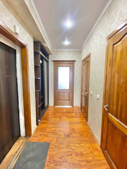 3-комнатная квартира · 70 м²