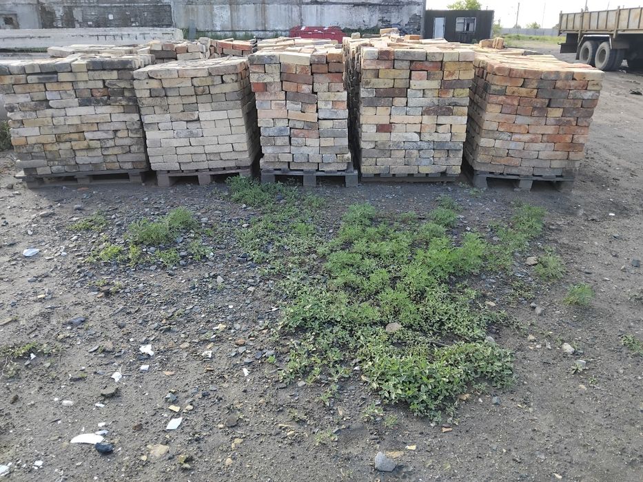 Продам кирпич термостойкий Экибастуз
