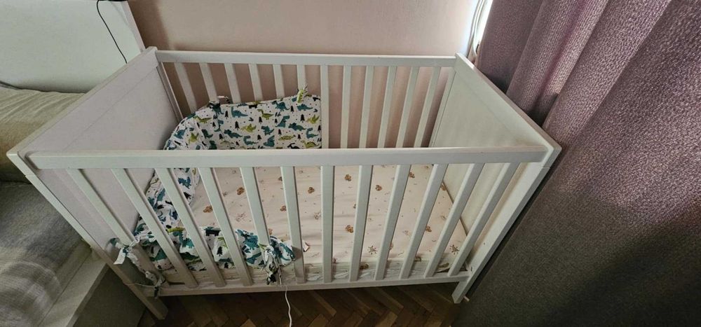 IKEA бебешка стая кошара повивалник гардероб