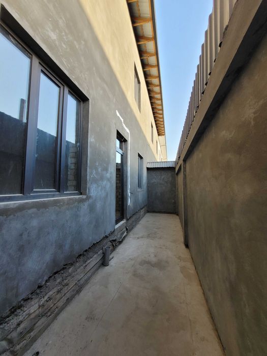 Хонобода коробка холатида уй сотилади