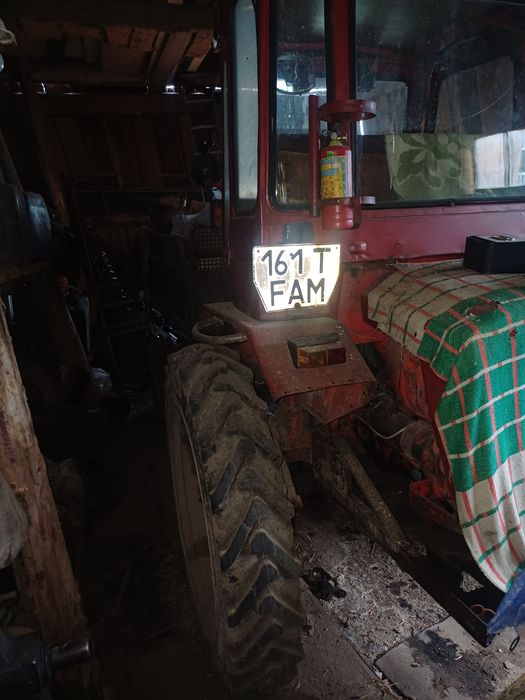 Продам трактор т16