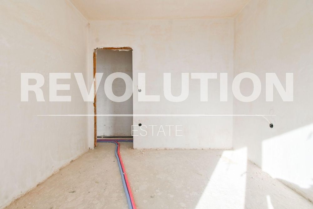 Многостаен апартамент в сграда ПРЕД АКТ 14 в ж.к. Красна поляна 2