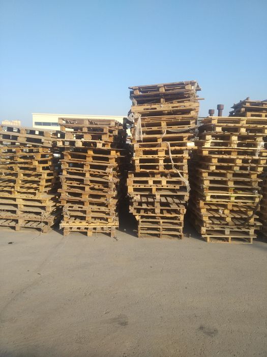 Поддоны продается