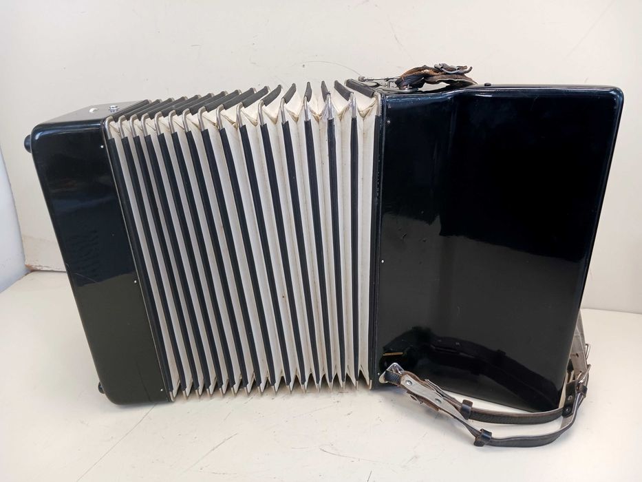 Acordeon Weltmeister 60 de bas