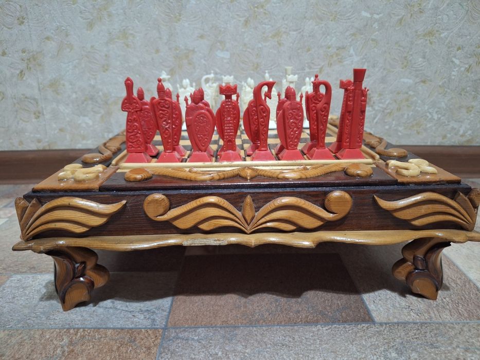 Шахматы продам. Звоните.