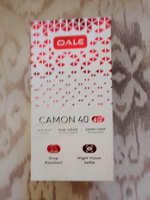Продам смартфон CAMON 40.почти новый брал месяц назад