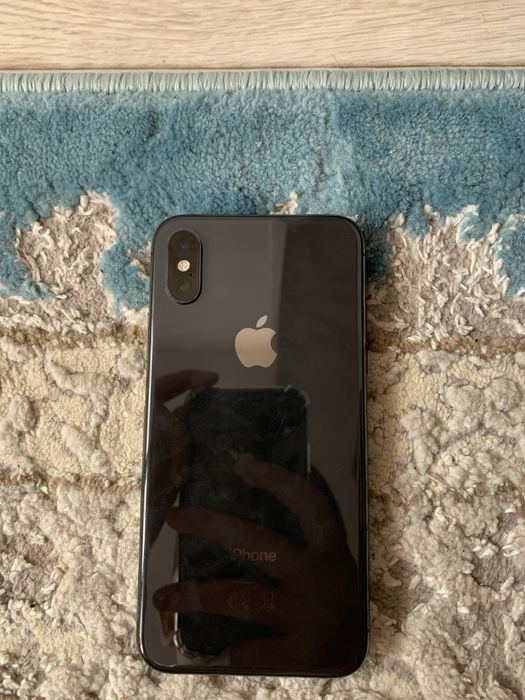 Айфон хс 64гб.