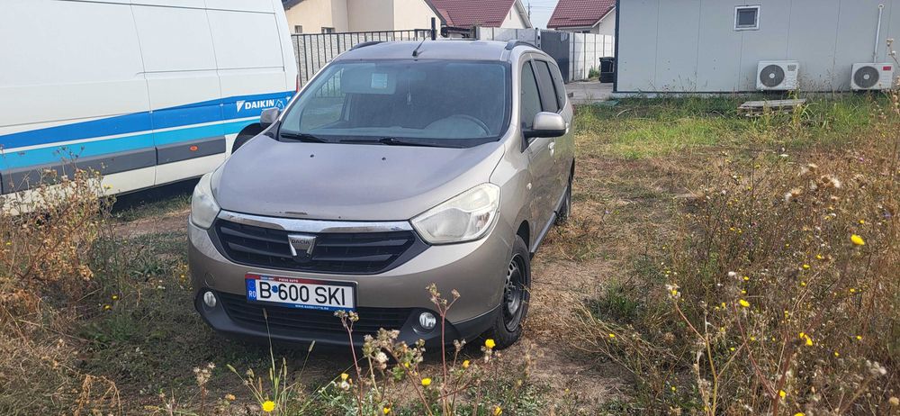 dacia lodgy an 2014 Euro 5 , motorina 7 locuri