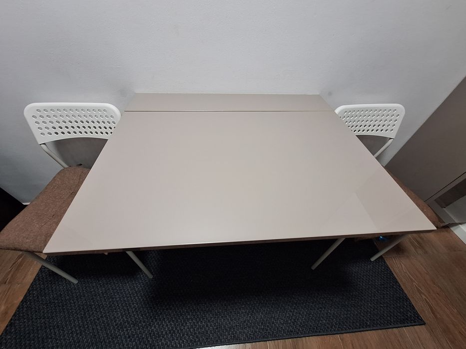 Masa pliabila de perete